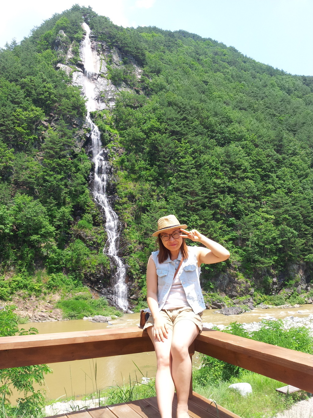 폭포펜션 이미지