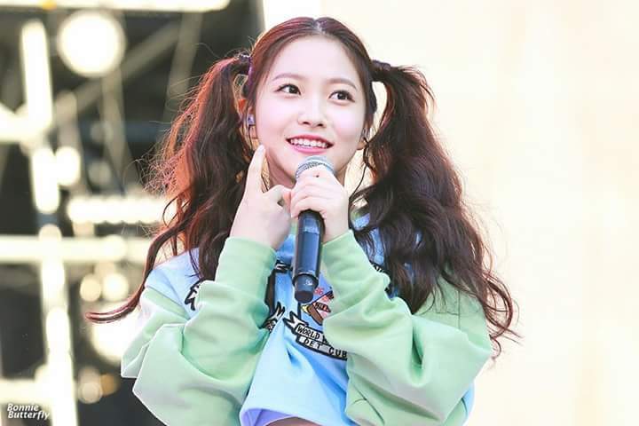 웃는게 귀여운 레드벨벳 막내 예리 | 인스티즈