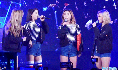 멤버들 옷단속하는 마마무 문별.jpgif | 인스티즈