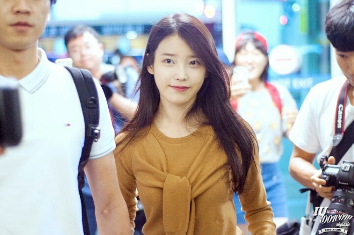 아이유 황청 코디.jpg | 인스티즈