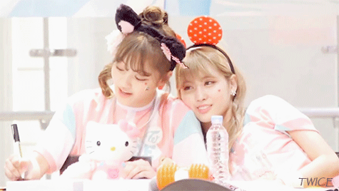 캐릭터가 확실한 트와이스 모모 (데이터 주의) | 인스티즈