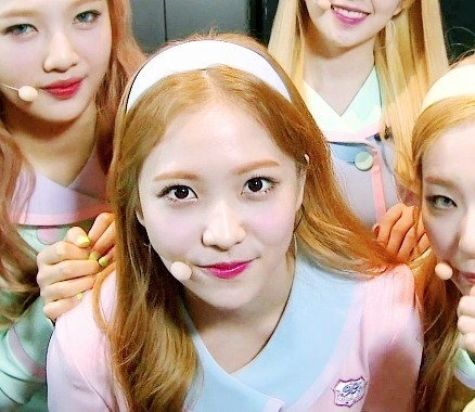 웃는게 귀여운 레드벨벳 막내 예리 | 인스티즈