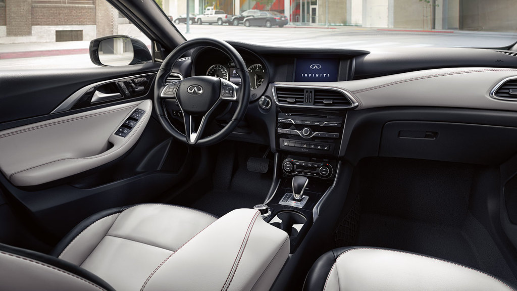 2017 인피니티 QX30 AWD | 인스티즈