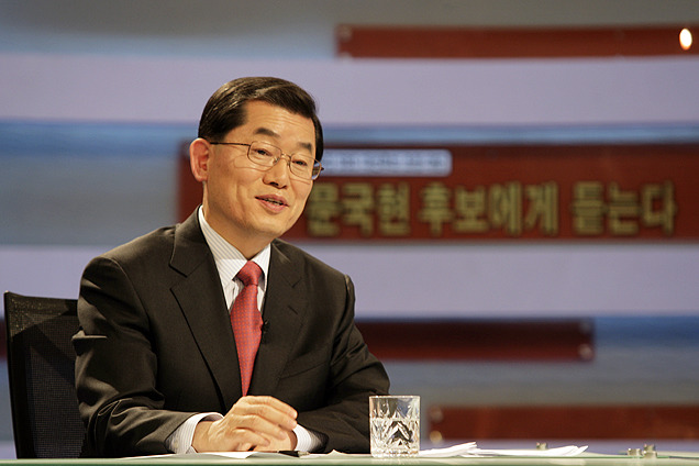인터넷 여론보고 최소 10%득표율은 나올줄 알았던 대선후보.jpg | 인스티즈