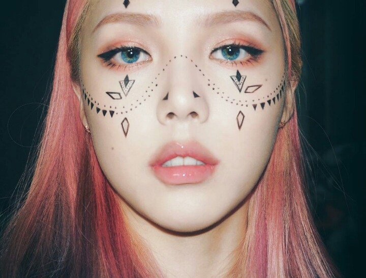 요즘 연예인급 인기 누리고있는 사람.jpg | 인스티즈