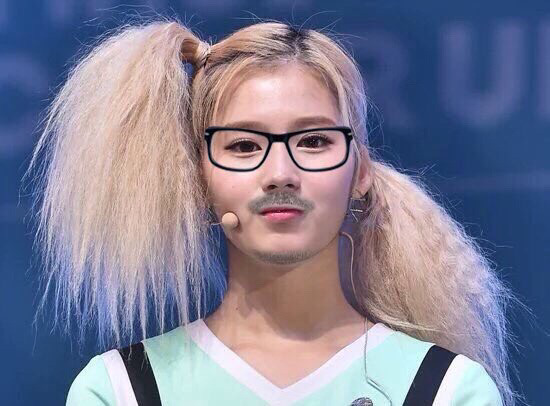 아버지와 똑 닮은 트와이스 사나 | 인스티즈