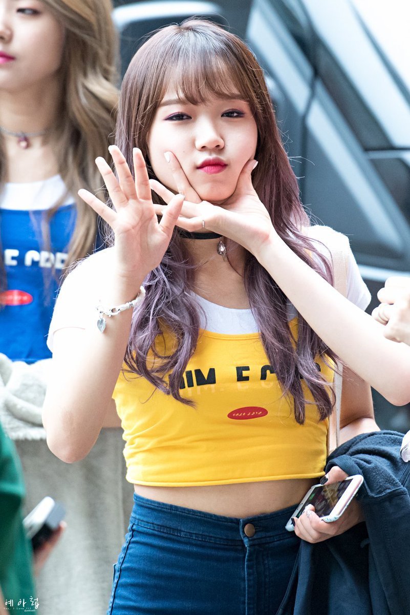 2017 기대주 걸그룹 구구단 vs 우주소녀 .jpg | 인스티즈