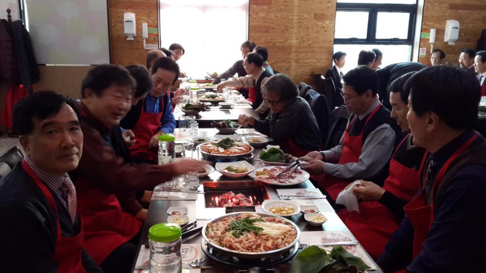 생오리식당 이미지