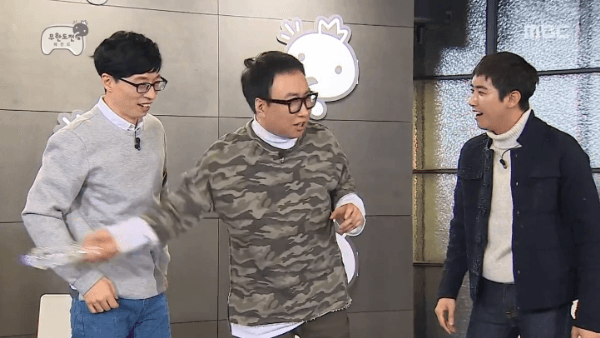 [무한도전] 자기 분량 뽑는다고 광희 얼굴에 물 뿌려 버리는 박명수.gif | 인스티즈