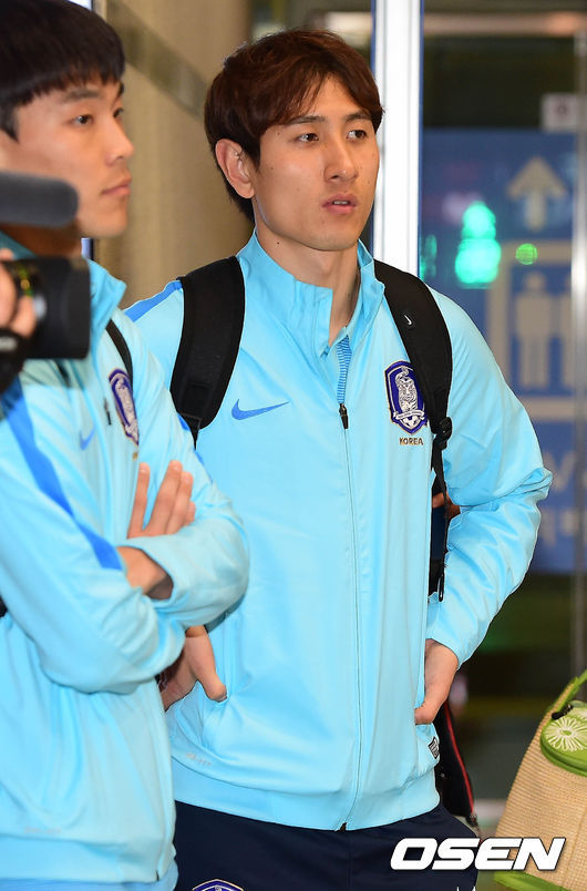 침울하게 귀국한 축구대표팀 | 인스티즈
