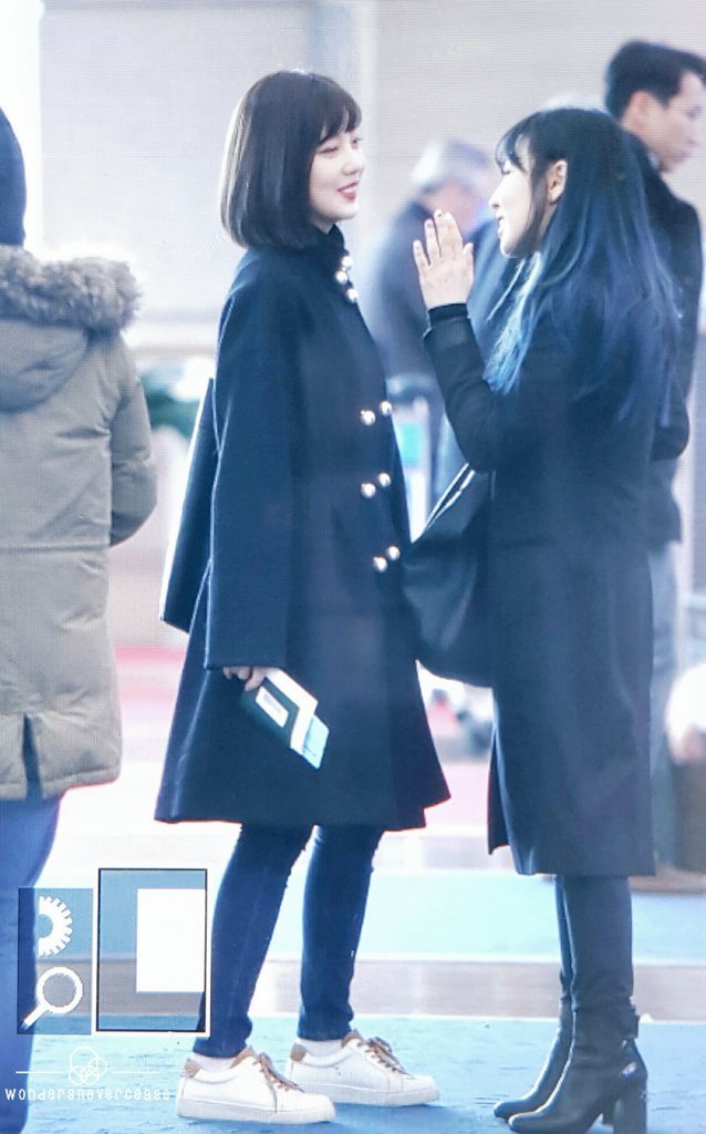 오늘자 일본 출국하는 레드벨벳 완전체 | 인스티즈