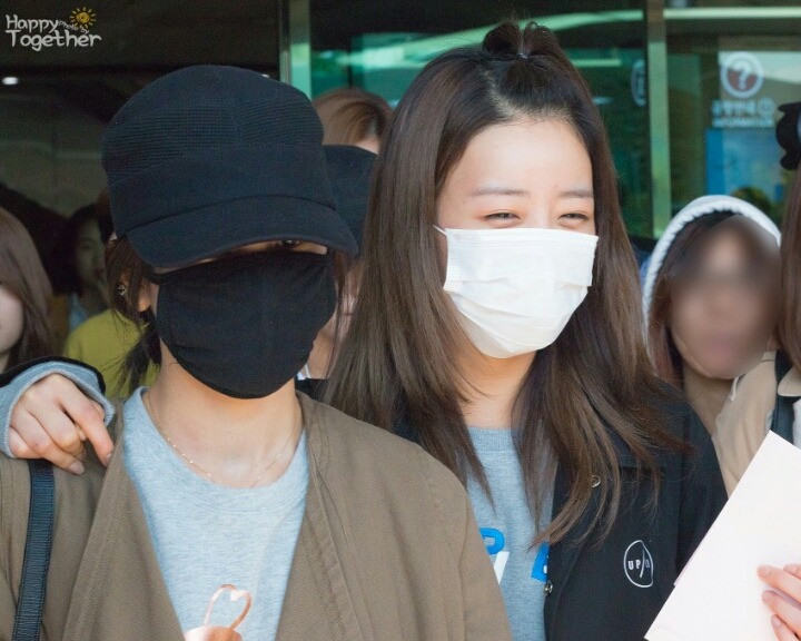 마스크로 꽁꽁 싸맨 에이핑크.jpg | 인스티즈