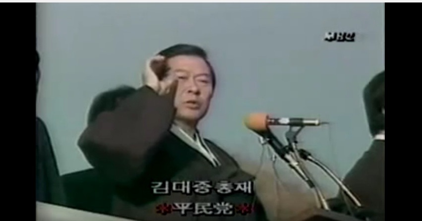 젊은시절 손석희.92년,2002년 대선방송 엄기영.jpg | 인스티즈
