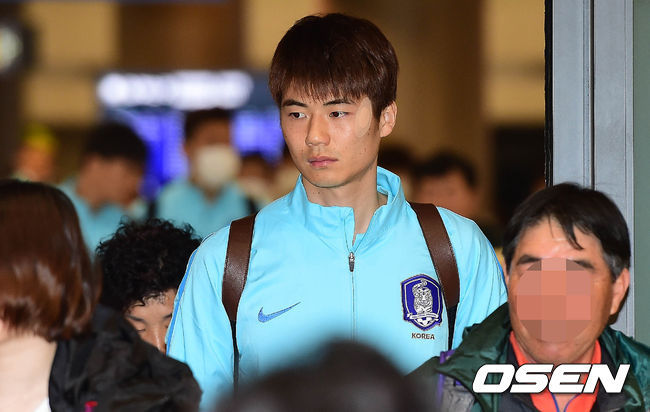 침울하게 귀국한 축구대표팀 | 인스티즈