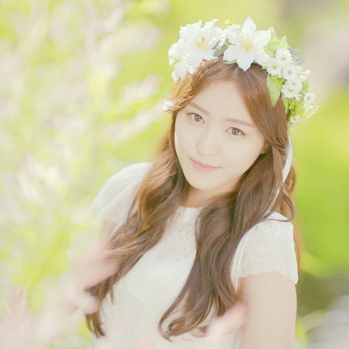 손나은의 어깨라인.jpgif | 인스티즈