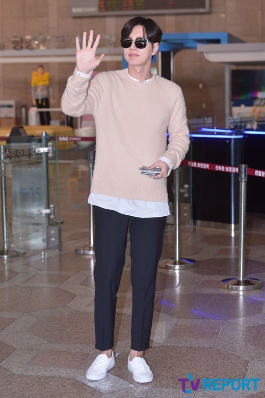 오늘자 박해진 공항 패션.jpg | 인스티즈