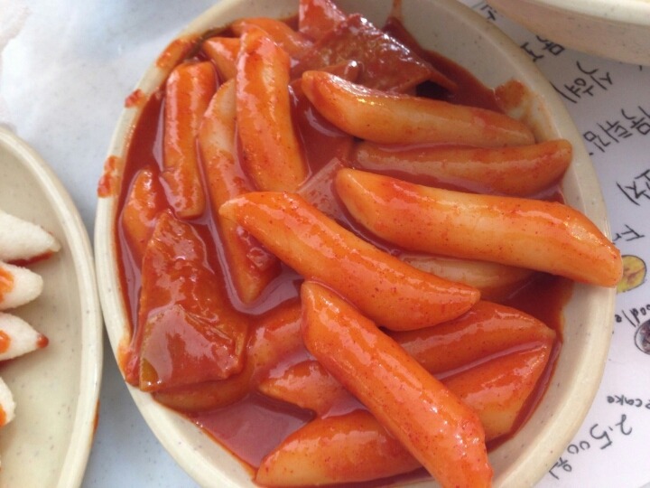 밀 떡볶이 vs 쌀 떡볶이 | 인스티즈