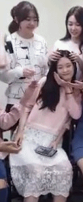 다이아 여덕설 있는 아이오아이(IOI) 멤버.jpgif | 인스티즈