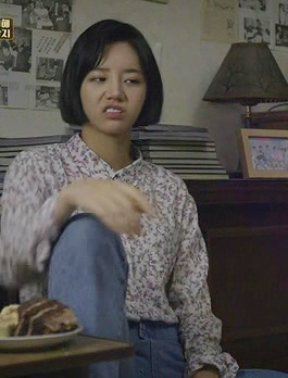 이렇게 같은 옷 계속 돌려입는 여자 주인공은 또 간만인듯..jpg | 인스티즈