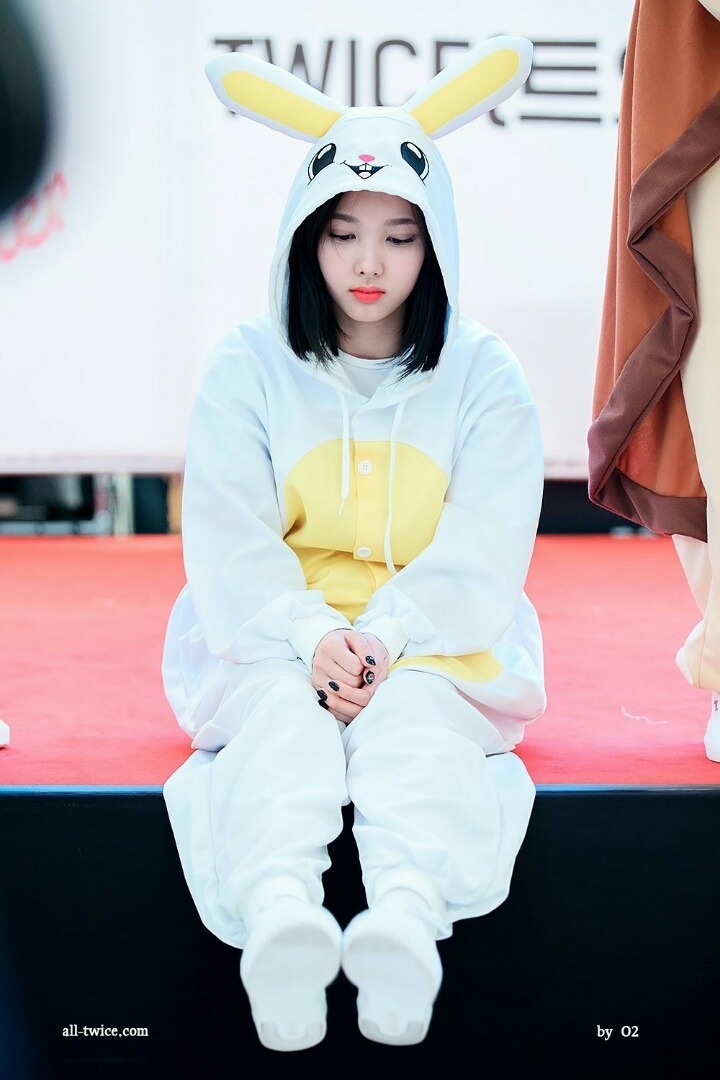 [트와이스] 이 구역의 토끼는 나다.jpg | 인스티즈