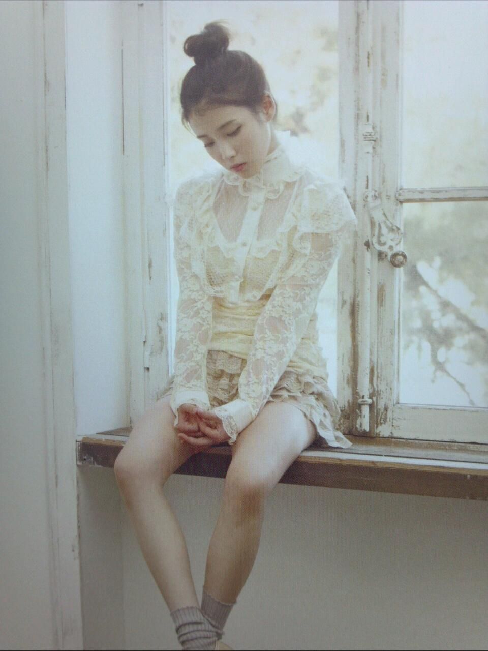 아이유 일본 데뷔당시 자켓사진에 대한 한 블로거의 글 (12년도) | 인스티즈