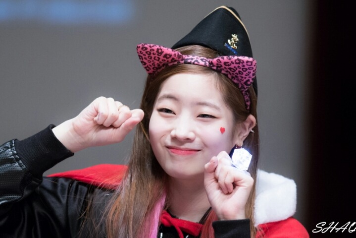 트와이스 복숭아 같은 둡 다현 | 인스티즈