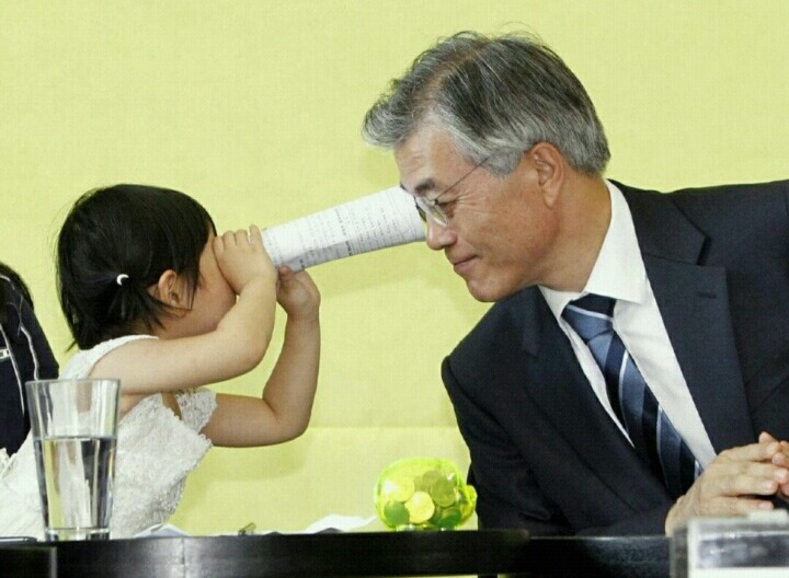 한국보도사진전에서 최우수상으로 선정했던 문재인사진 | 인스티즈