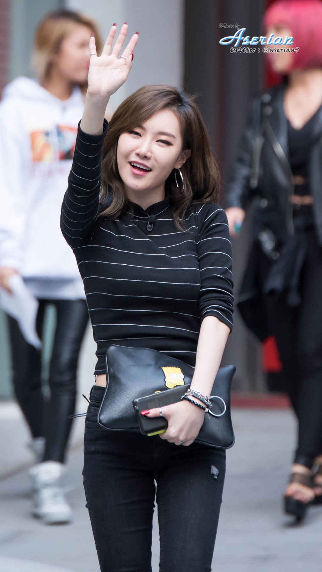 [2015.10.07] 언프리티랩스타2 피에스타 예지 출퇴근 직찍 by 아세리안 | 인스티즈