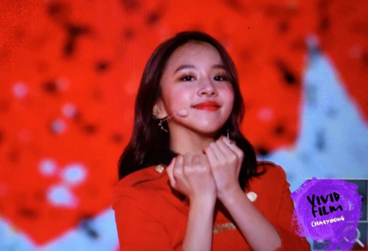 오늘자 트와이스 무대의상 짱예ㄷㄷㄷ | 인스티즈