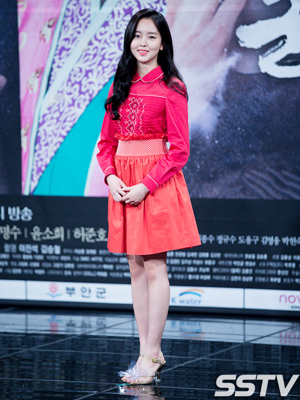 오늘자 김소현 | 인스티즈