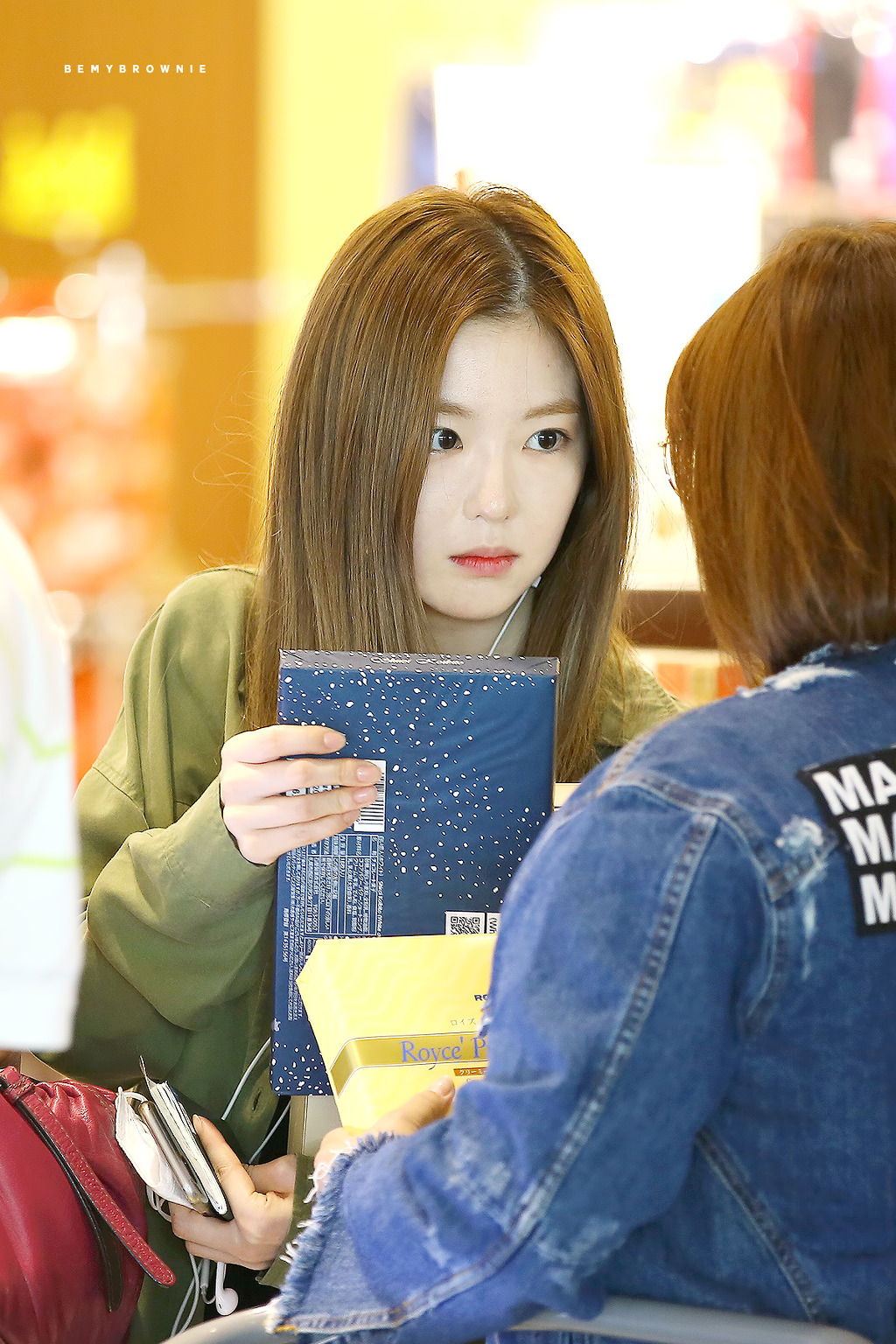 [레드벨벳] 공항 면세점 장보는 아이린.jpg | 인스티즈