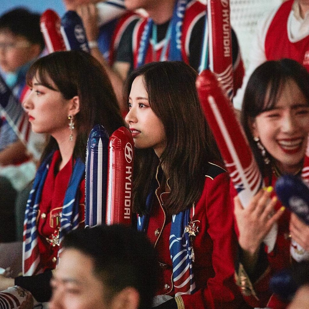 독일전 길거리 응원 함께한 우주소녀.jpg | 인스티즈