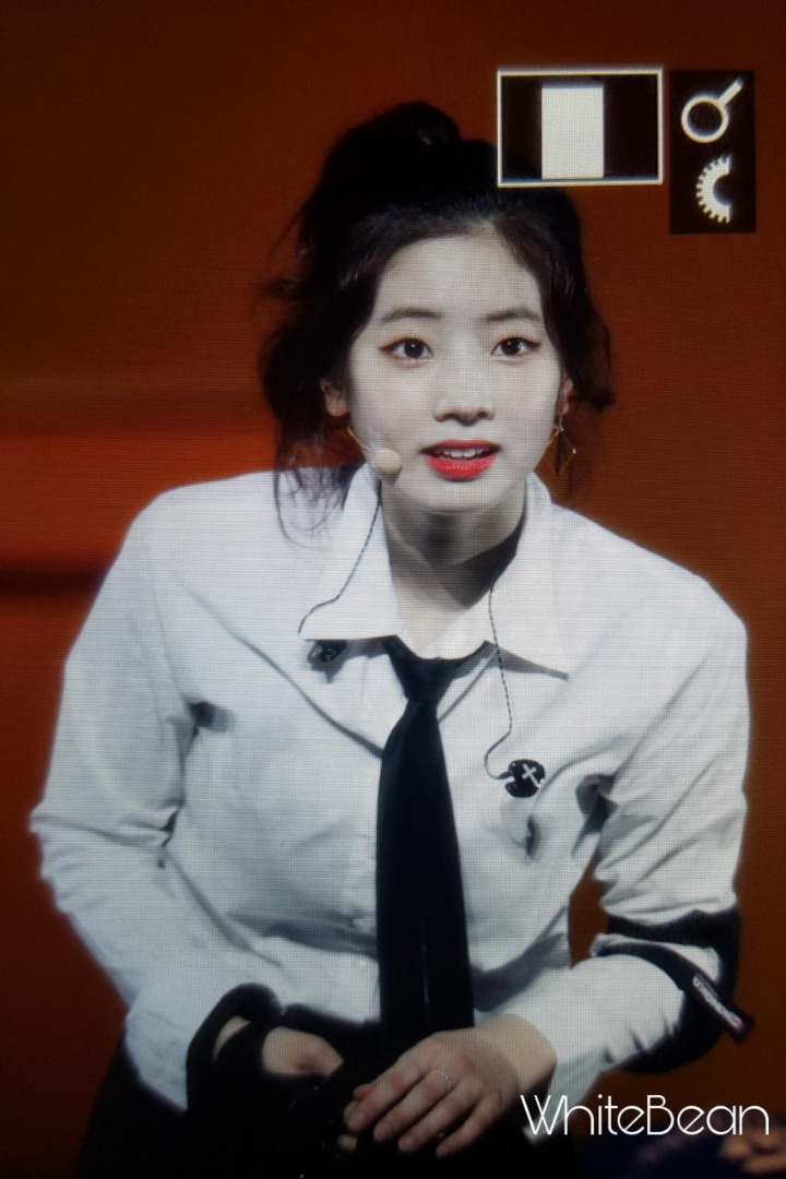 트와이스 팬미팅) 수트입은 트와이스 멤버들 사진 모아옴 ㅇㅇ | 인스티즈