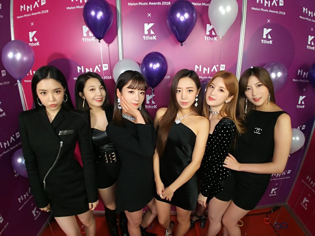 오늘자 레드카펫 에이핑크ㄷㄷ.jpgif | 인스티즈
