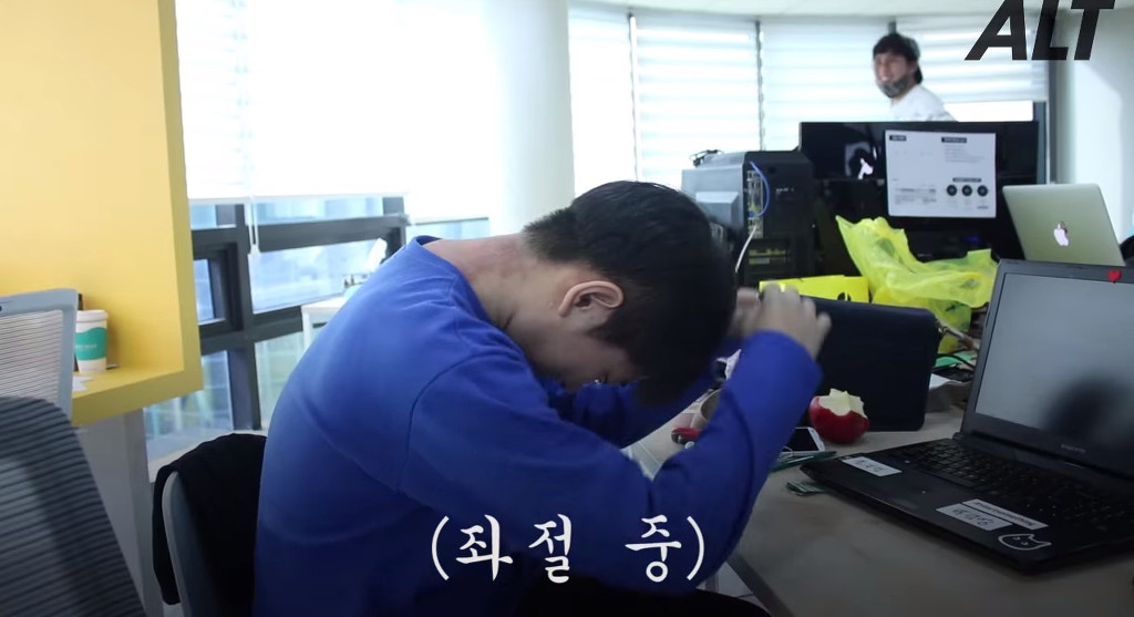 남자가 생리대를 차보았다 | 인스티즈