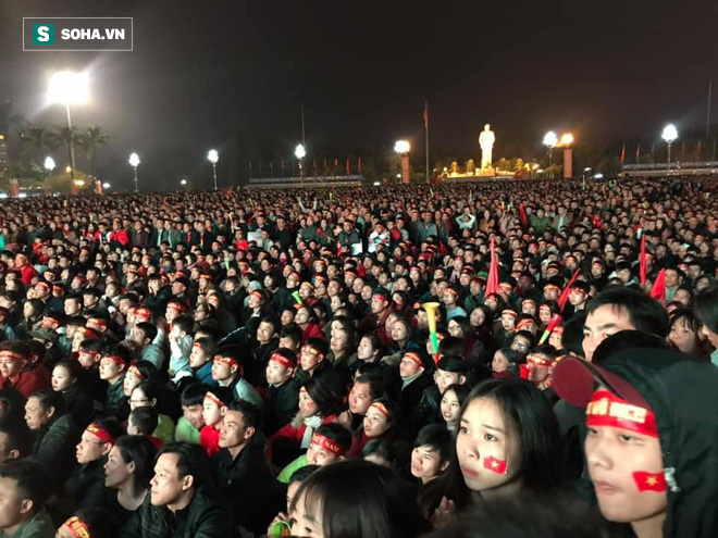스즈키컵 우승 이후 열광적인 광란의 파티 분위기인 베트남 현지의 상황.jpg | 인스티즈