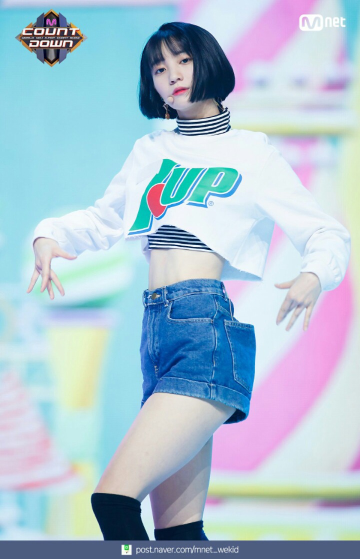 오마이걸 개미허리 비니.jpg | 인스티즈
