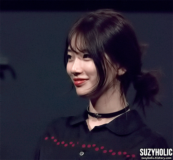 현실 실물감이 느껴지는 수지 직찍짤들.jpgif | 인스티즈
