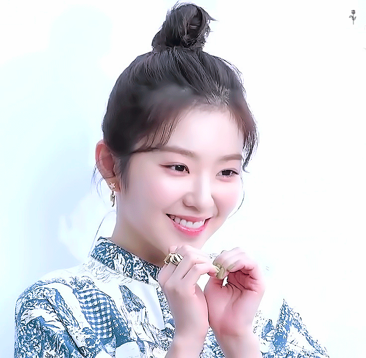 귀여운 똥머리 아이린.jpgif | 인스티즈