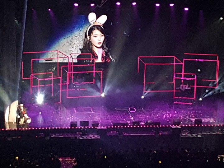 아이유 서울 마지막콘서트 곡리스트 (5시간공연함) | 인스티즈