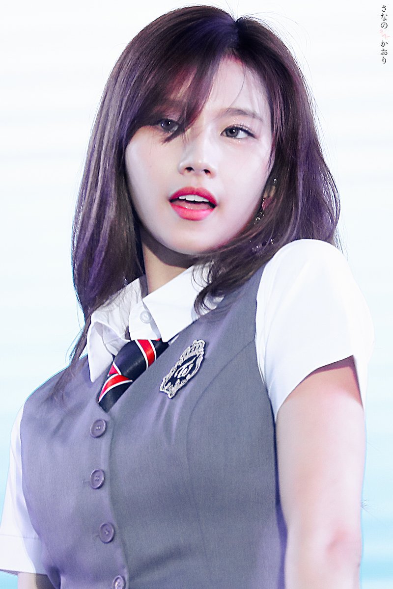 어쩜 이렇게 이쁠까싶은 트와이스 사나.jpg | 인스티즈