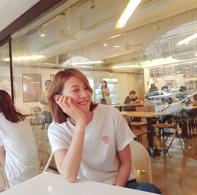 여름날의 유인영.jpg | 인스티즈