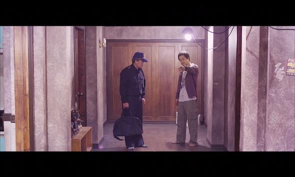 강산맨션 102호에는 살인마가 살고있다. ＜영화＞ 이웃사람 09 ((약간 놀람주의)) | 인스티즈