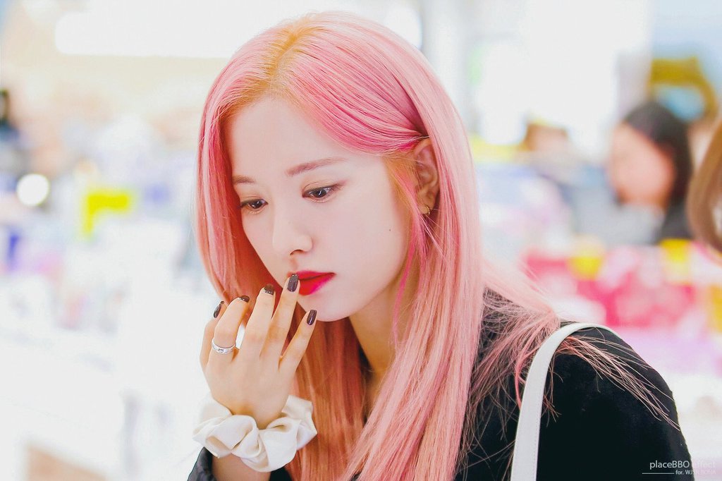 핑크머리도 찰떡같이 어울리는 보나.jpg | 인스티즈