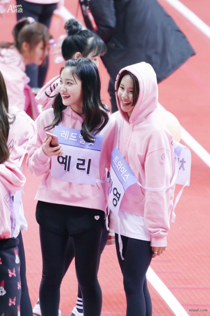레드벨벳의 친목퀸 | 인스티즈
