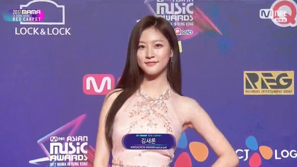 원빈이 목숨 걸고 구한 여자 | 인스티즈