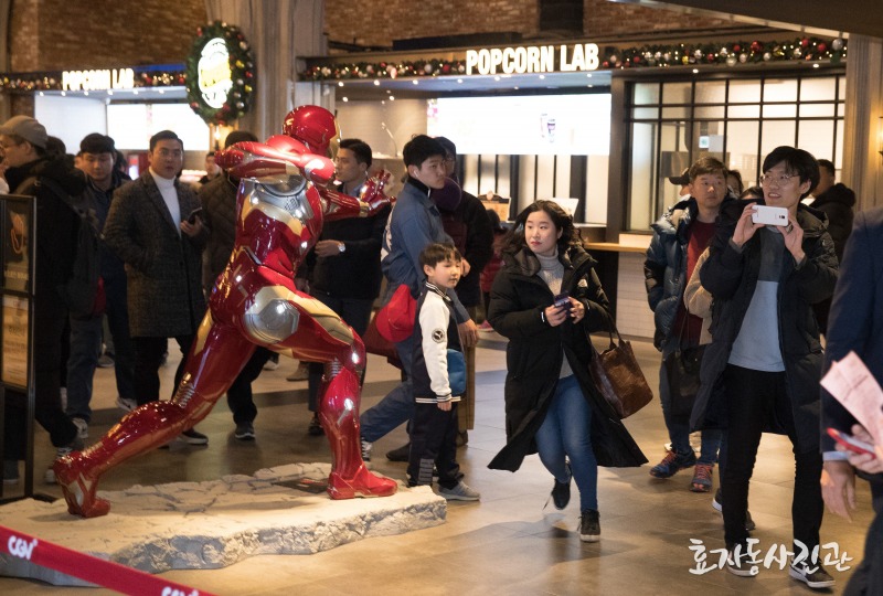 문재인 대통령 영화 1987 관람 현장사진 | 인스티즈