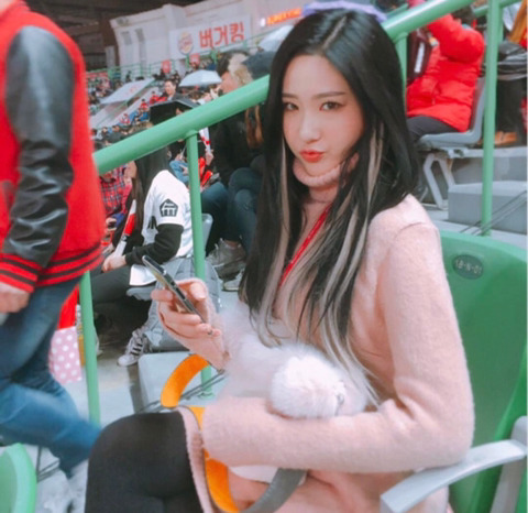 분위기 묘해서 이쁜 치어리더 .jpg | 인스티즈