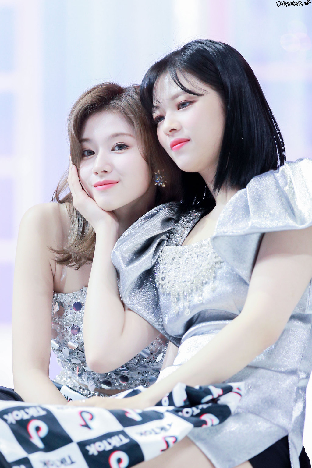 골든디스크 어워즈 트와이스 유정연.jpgif | 인스티즈