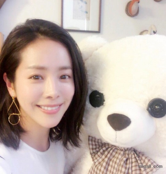한지민이 스스로 안 예쁘다고 한 사진 | 인스티즈